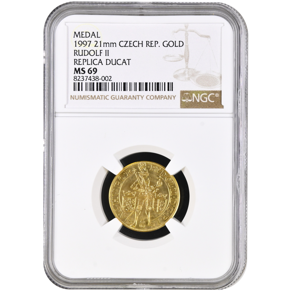 Zlatá medaile, replika Erckerova pražského dukátu Rudolfa II. 1997, certifikace NGC MS 69.